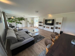 Bungalow 4 Schlafzimmer 8 Personen Parkplatz Grundstück Garten
